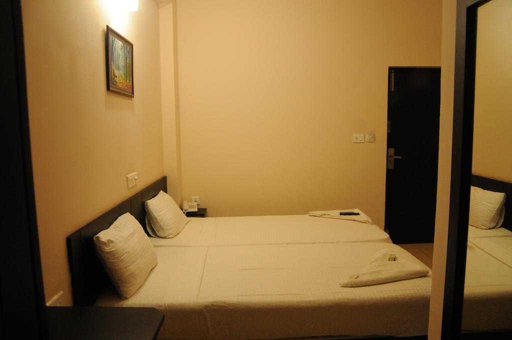 Hotel Sri Krishna Residency Udupi Chambre photo