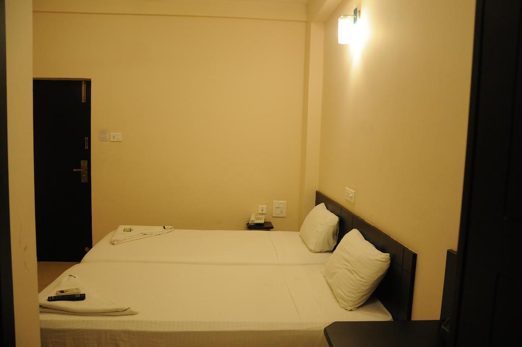 Hotel Sri Krishna Residency Udupi Chambre photo